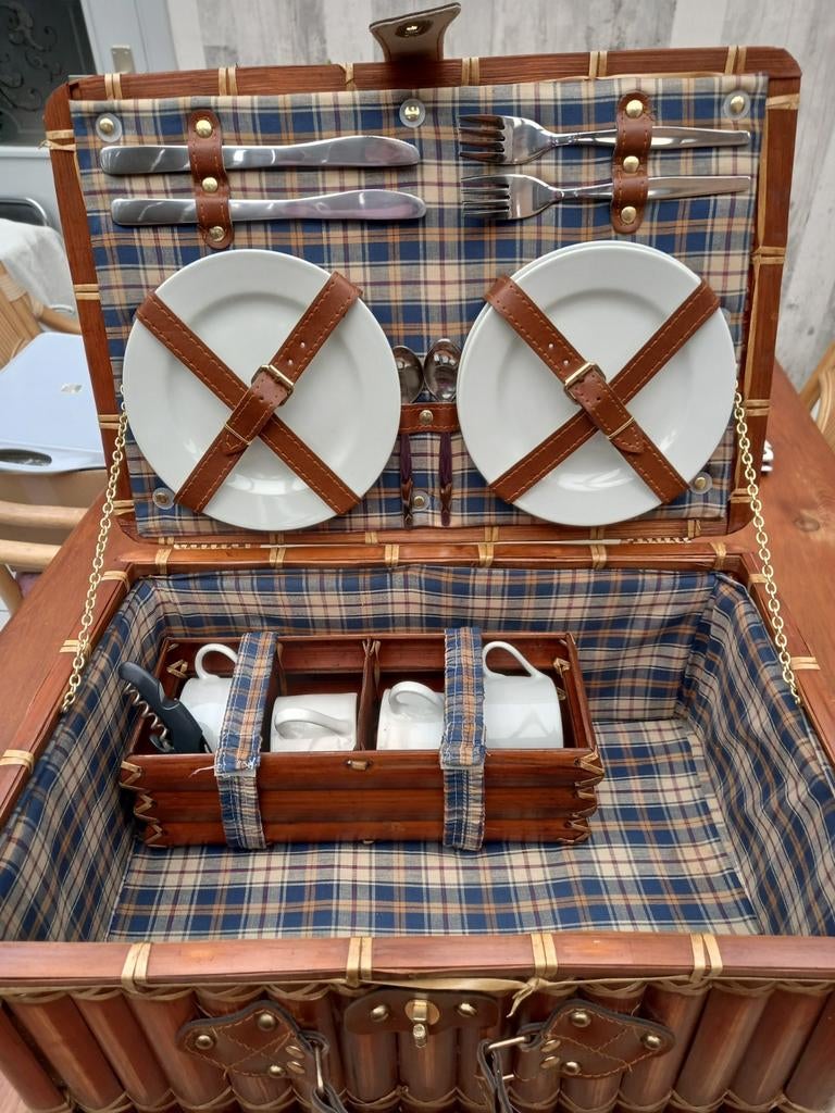 Picknick mand,(nieuw)., Ophalen