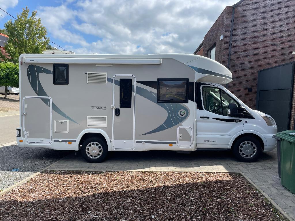 Chausson 640 automaat Titanium 170 pk, Jusqu'à 4, 6 à 7 mètres, Toilette à cassette, Ford