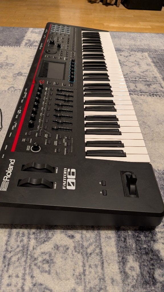 Roland Fantom-06, Musique & Instruments, Enlèvement, Comme neuf, 61 touches, Roland