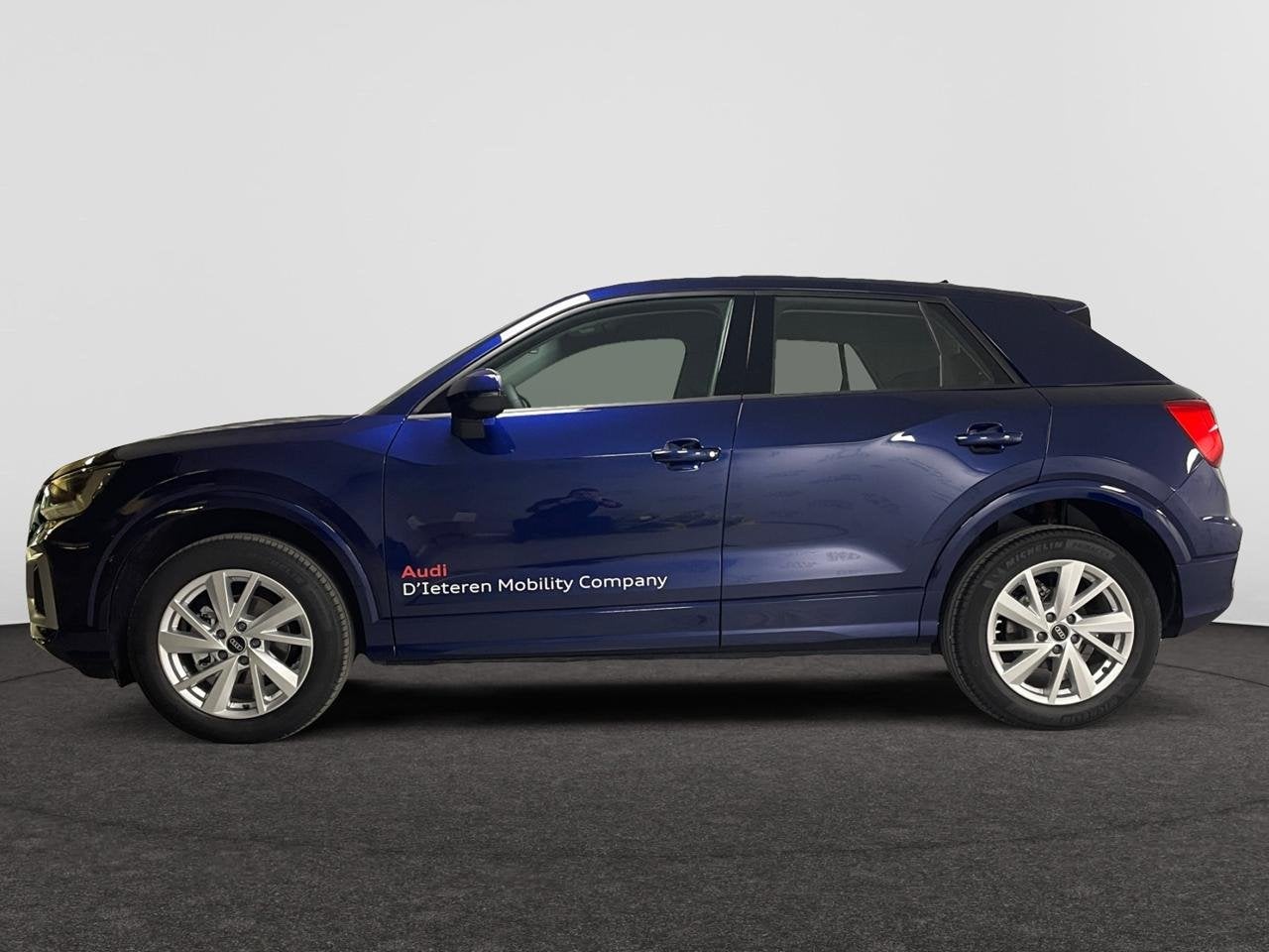 Audi Q2 Advanced 30 TFSI  85(116) kW(pk) 6 versnellingen, Auto's, Q2, Geheel digitaal combi-instrument, Blauw, Handgeschakeld
