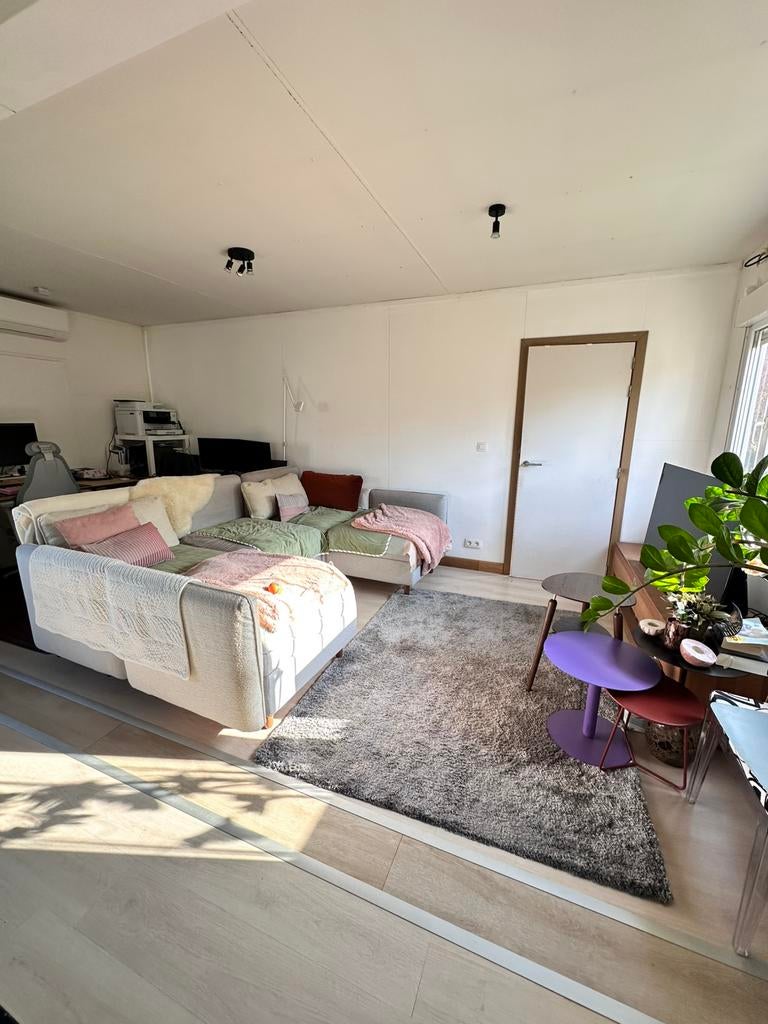 Woonunit/wooncontainer (2-3 slaapk)–90 m² + opslagunit 18 m², Enlèvement