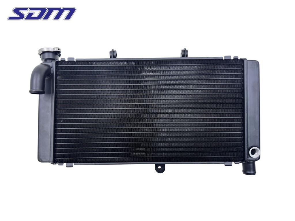 RADIATEUR CBR 900 RR Fireblade 1992-1993 (CBR900RR SC28), Motoren, Dhr. S. di Majo, Nieuw, Info@cama-motorparts.nl, P.J. Troelstraweg 8 8
3144 CX  MAASSLUIS, NL