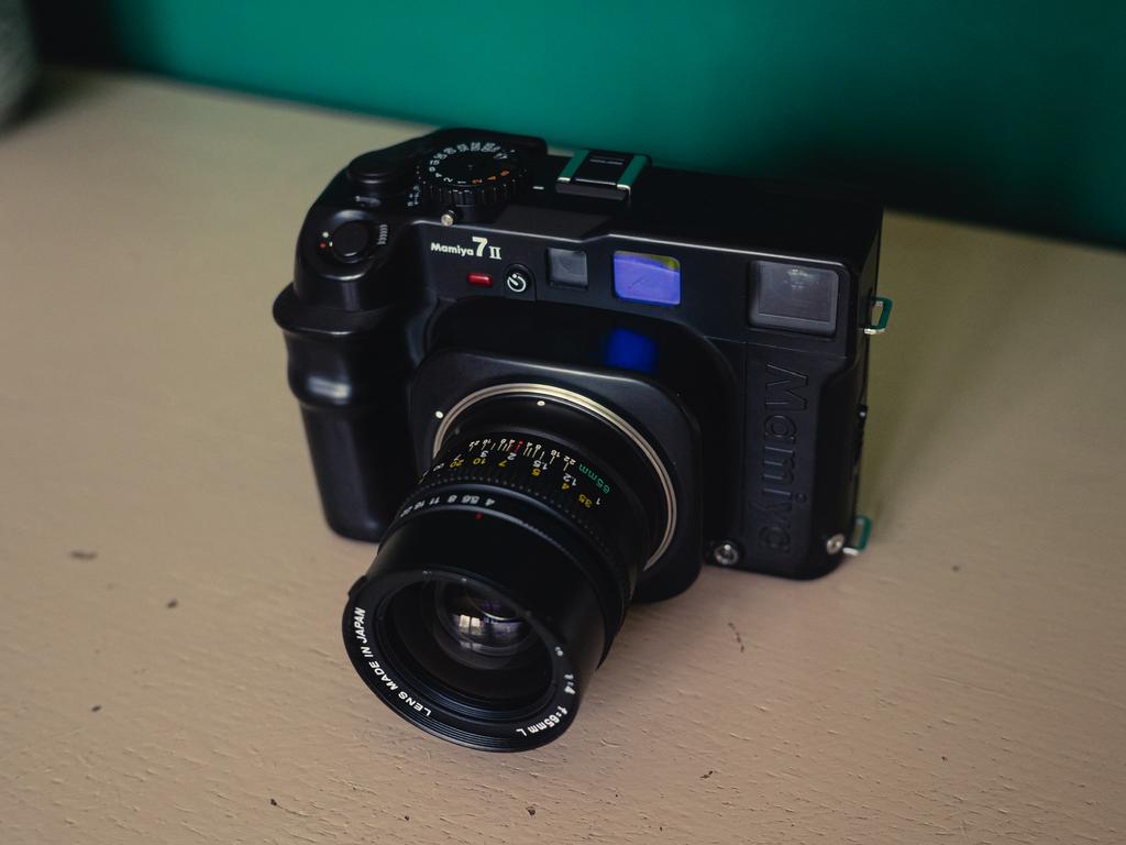 Mamiya 7ii + 65mm f4, Audio, Tv en Foto, Fotocamera's Analoog, Ophalen of Verzenden, Gebruikt
