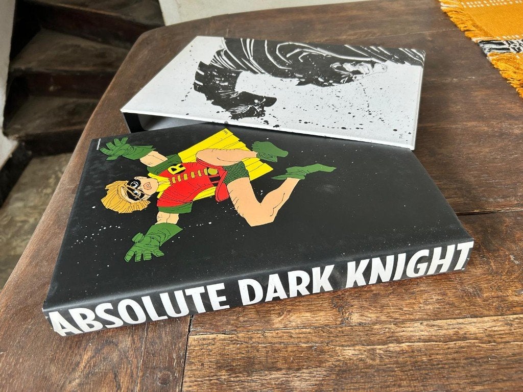 Absolute Dark Knight — Frank Miller — Édition française, Une BD, Enlèvement ou Envoi, Comme neuf, Frank Miller