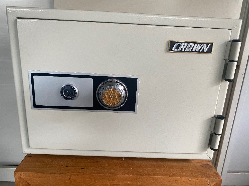 Brandwerende safe Crown, Huis en Inrichting, Ophalen, Zo goed als nieuw, Brandkast