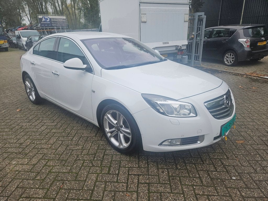 Opel Insignia sedan 2.0 DCTI - BJ.2010 - 215000 KM, Autos, Cuir, Euro 5, Achat, Boîte manuelle