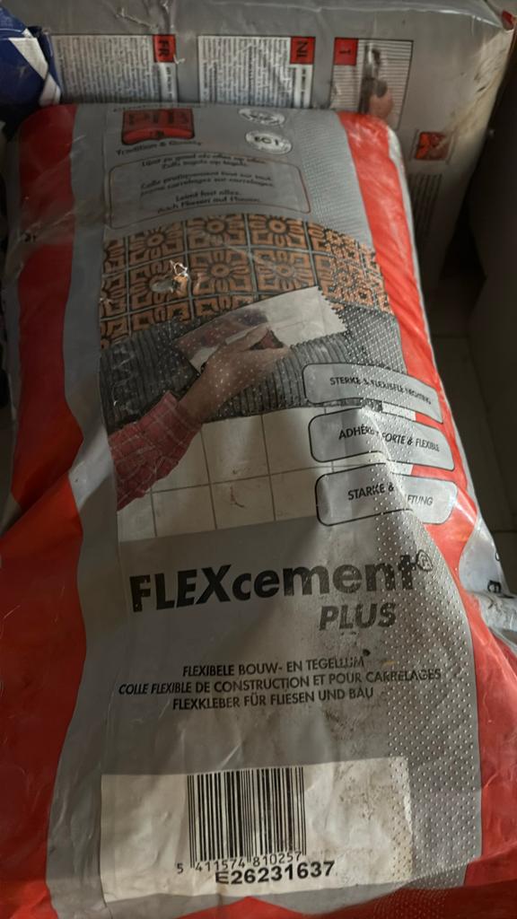 Flexcement tegel lijm, Ophalen, Zo goed als nieuw