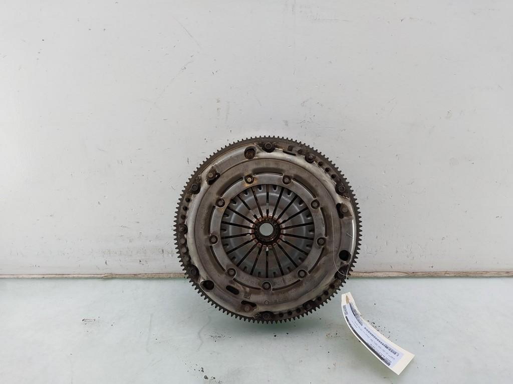 VLIEGWIEL DUBBELE MASSA ABS Scala (|04C105266E|04C141016H|), Gebruikt, Skoda