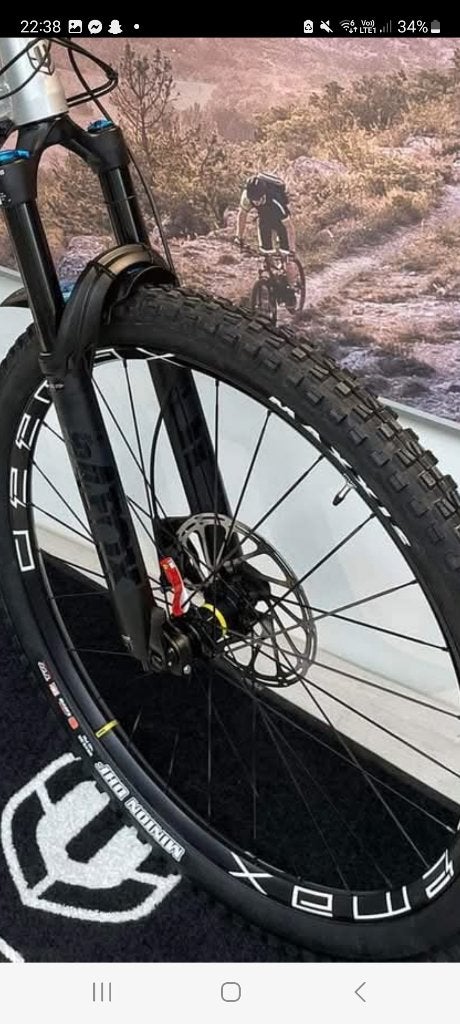 Roues Mavic Edeemax 29p Boost + pneus maxxis, Vélos & Vélomoteurs, Vélos Pièces, Comme neuf, Pneu, Elektrische fiets, Enlèvement