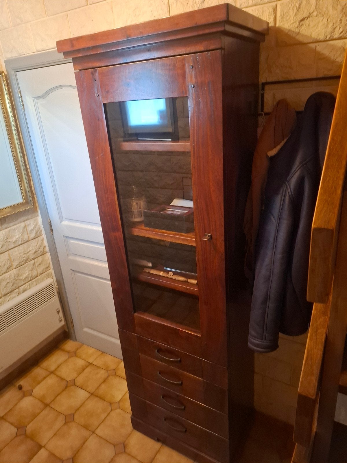 hoge kast, Antiek en Kunst, Ophalen
