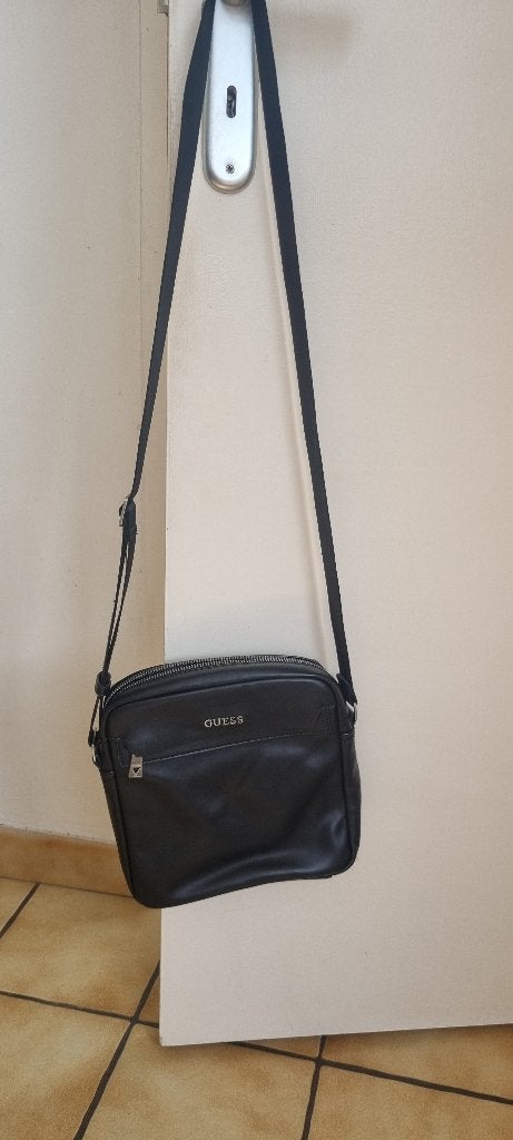 Sac crossbody GUESS, Enlèvement, Comme neuf, Noir, Sac à bandoulière