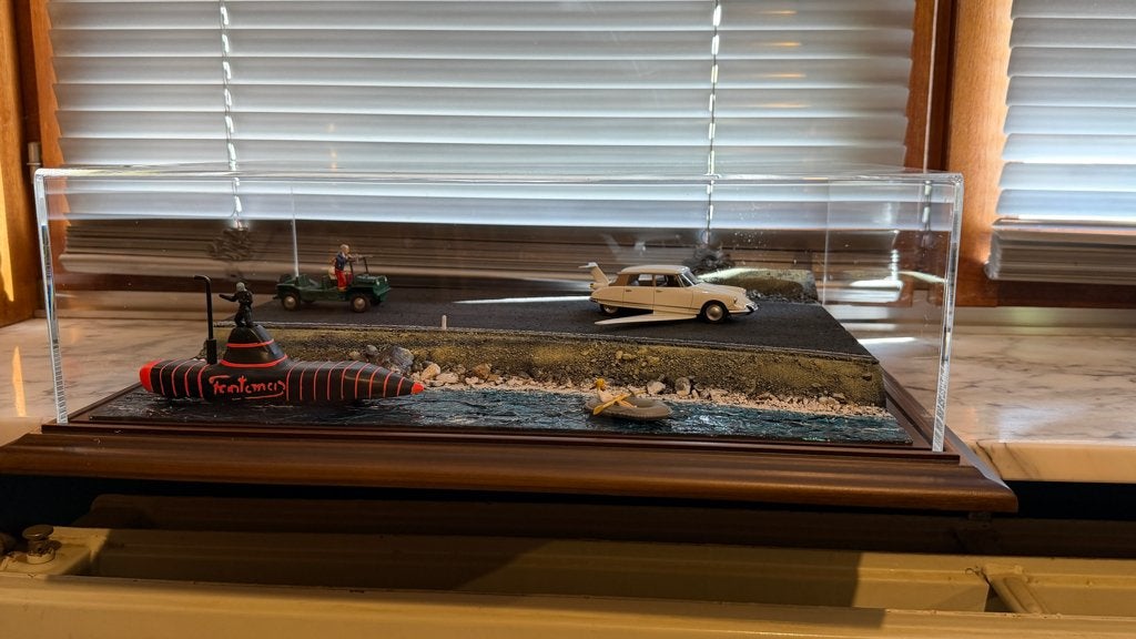 Diorama « Fantomas » 1/43 avec vitrine-De Funes, Enlèvement ou Envoi, Comme neuf, 1:35 à 1:50, Diorama