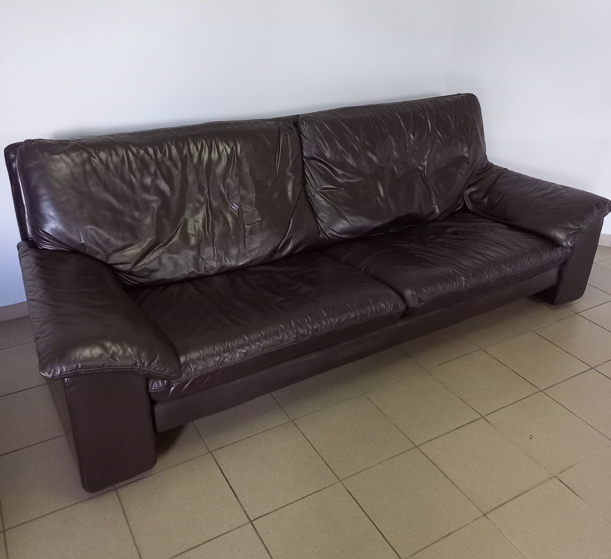 Zeer comfortabele echt lederen salon nog in goede staat., Ophalen