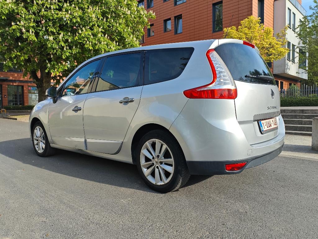 RENAULT GRAND SCÉNIC AOÛT 2010 1.4 ESSENCE JUSQU'À 2030, Autos, Achat, Capteur de lumière, Boîte manuelle, Noir