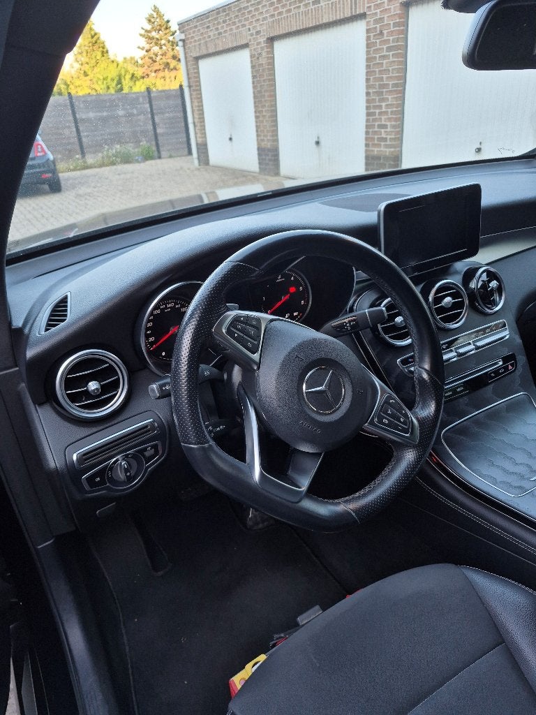 MERCEDES 220D GLC, Auto's, Mercedes-Benz, Automaat, 4 deurs, Zwart, Leder en Stof