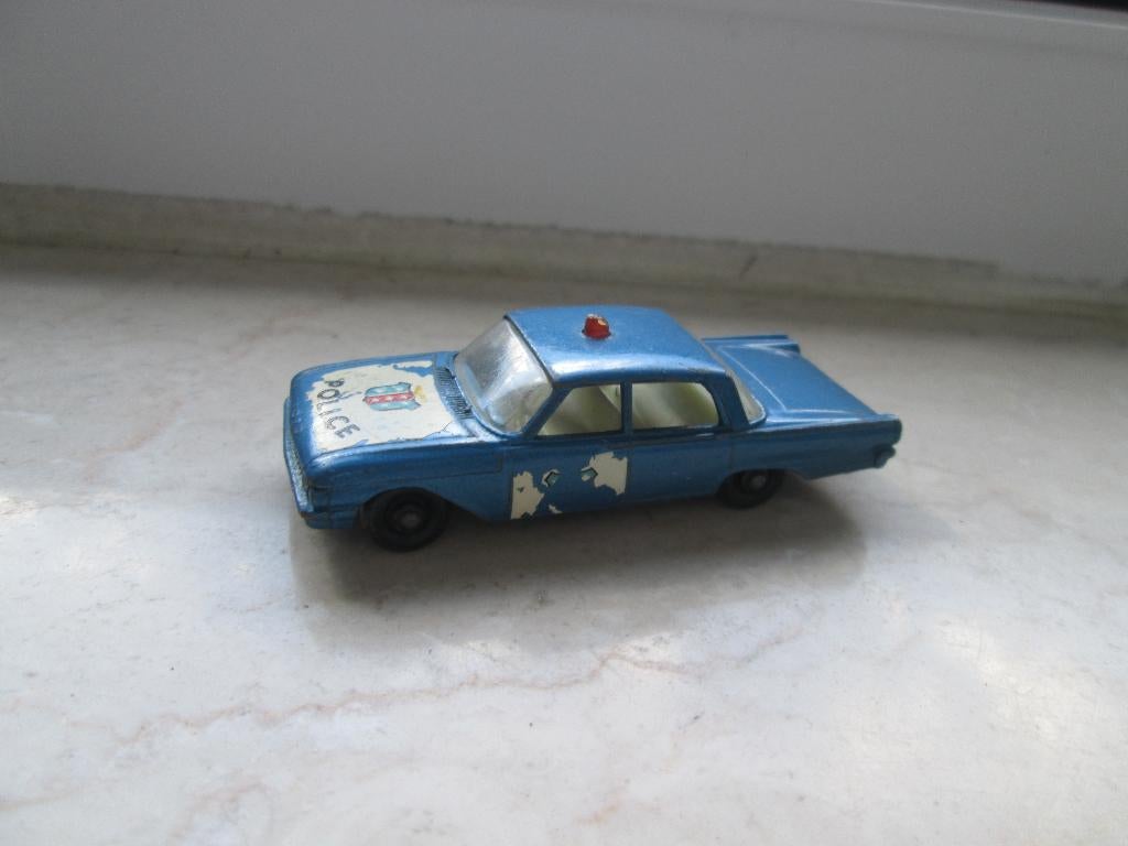 Matchbox no. 55 Ford Fairlane Police, Enlèvement ou Envoi, Utilisé, Voiture