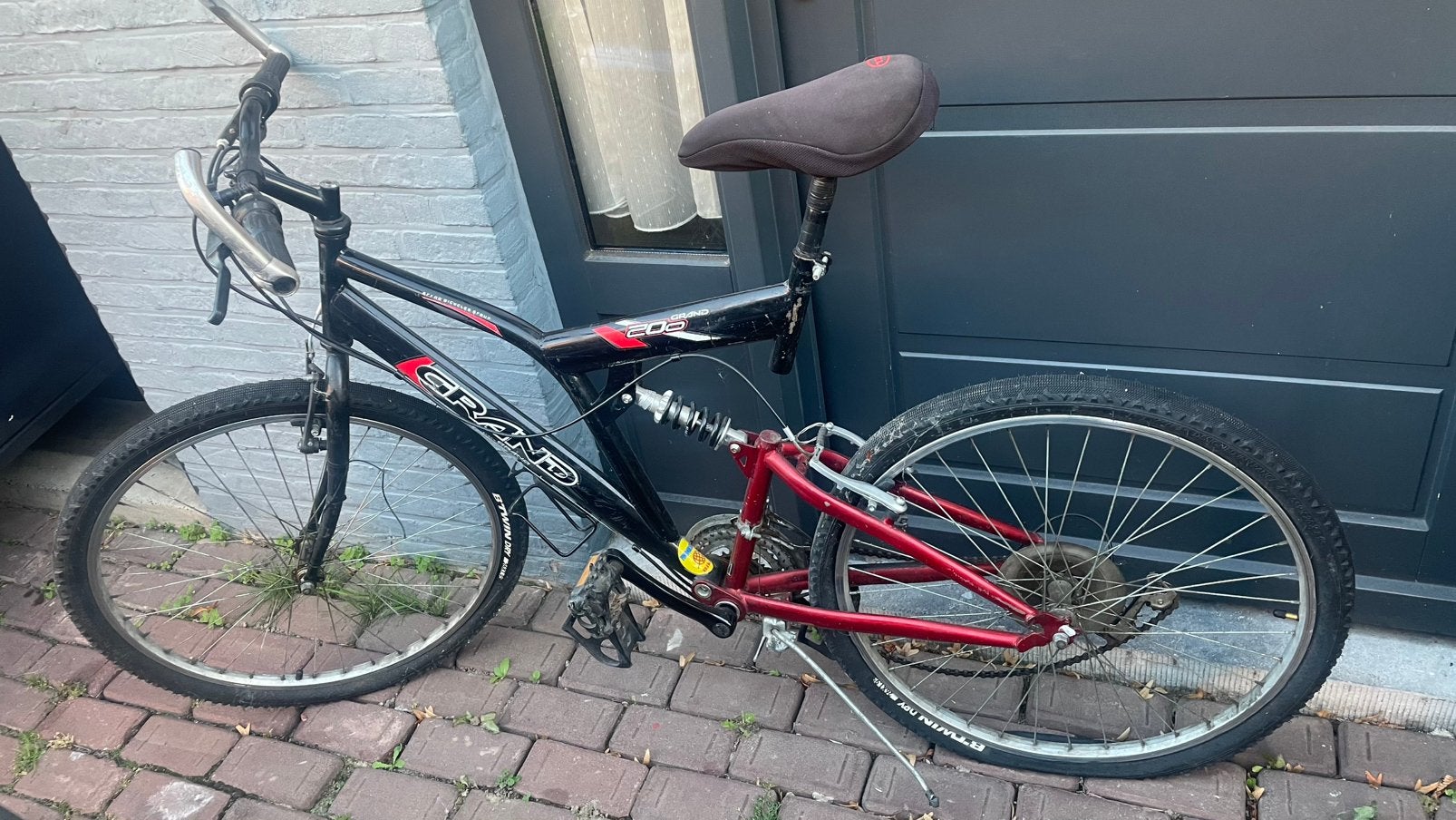 Velo, Vélos & Vélomoteurs, Enlèvement, Utilisé
