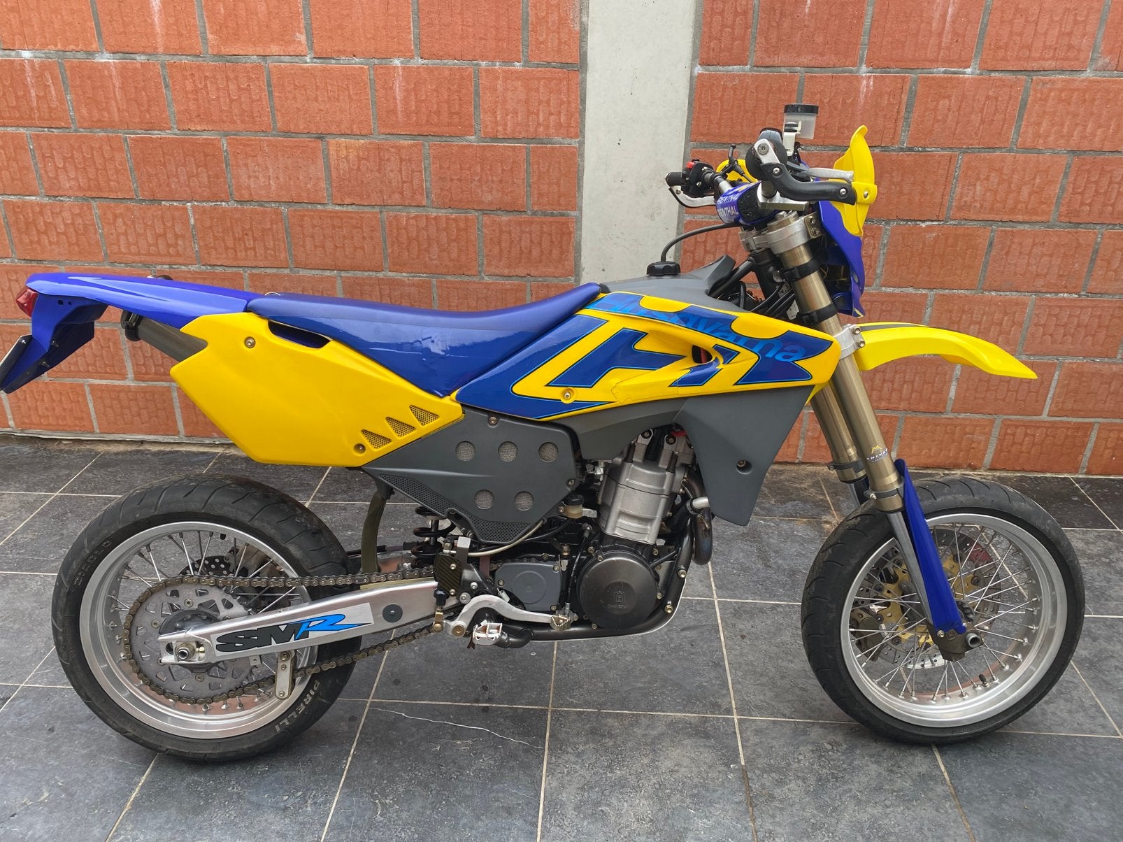 Husqvarna 570 smr, Motoren, Particulier