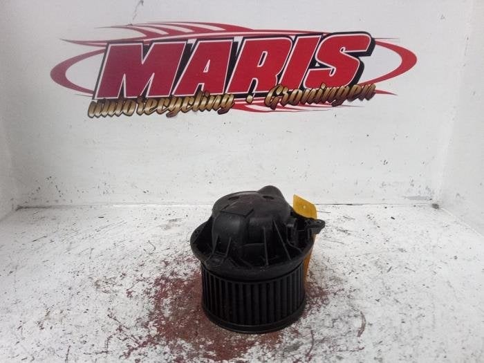 Moteur de ventilation chauffage d'un Renault Megane, -, Renault, -, 3 mois de garantie