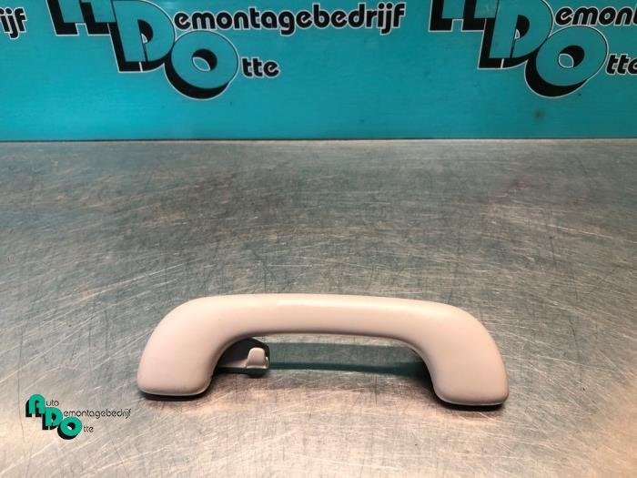 Poignée d'un Renault Clio (Clio 4 12-), Renault, -, 3 mois de garantie, Utilisé