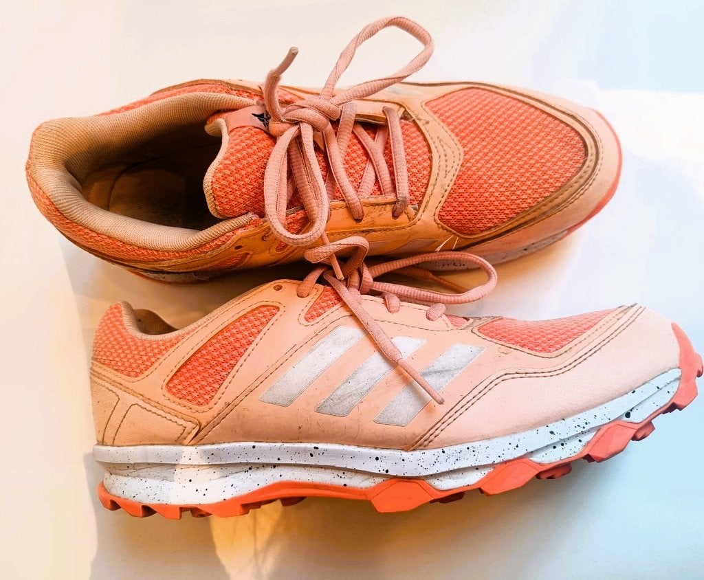 Adidas hockey schoenen maat 42, Sports & Fitness, Enlèvement ou Envoi, Comme neuf, Chaussures