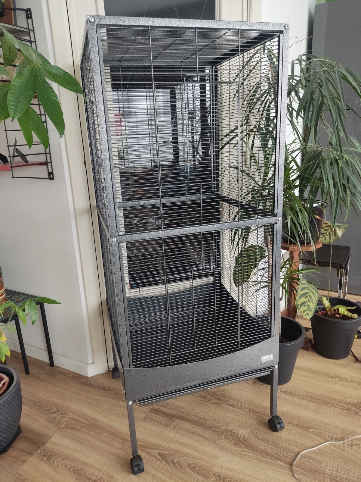 Vogelkooi met veel extra's, Ophalen, Zo goed als nieuw, Metaal, Vogelkooi