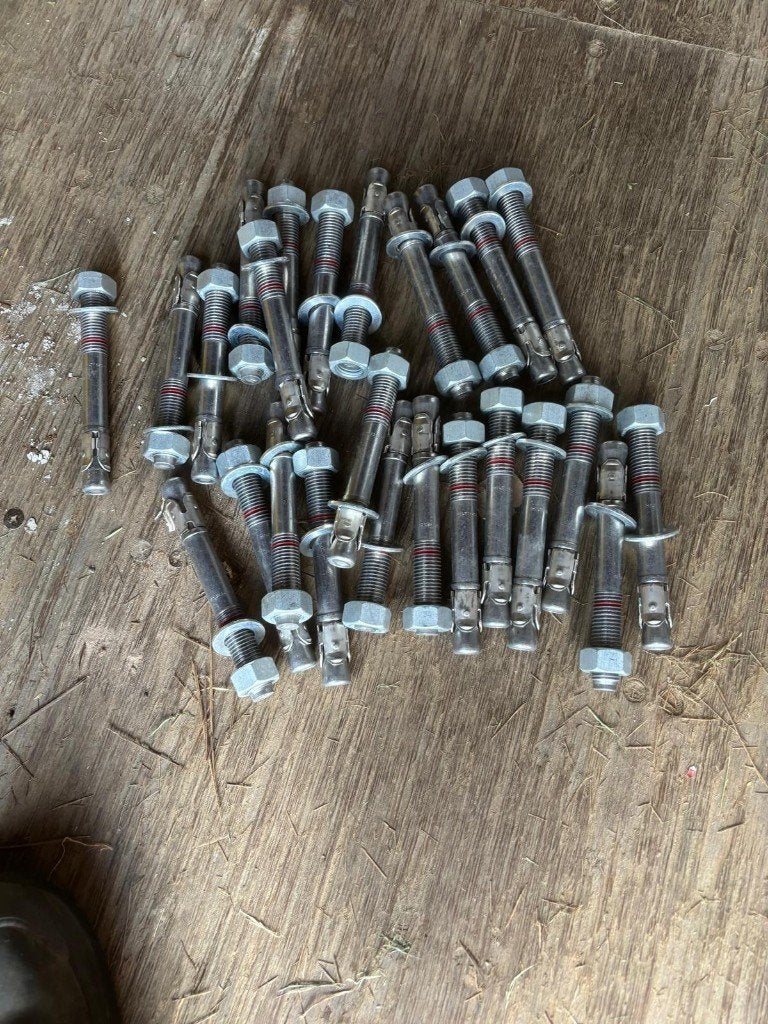 25 stuks Hilti HST4 M20x170 keilbouten / betonankers., Bricolage & Construction, Quincaillerie & Fixations, Enlèvement ou Envoi