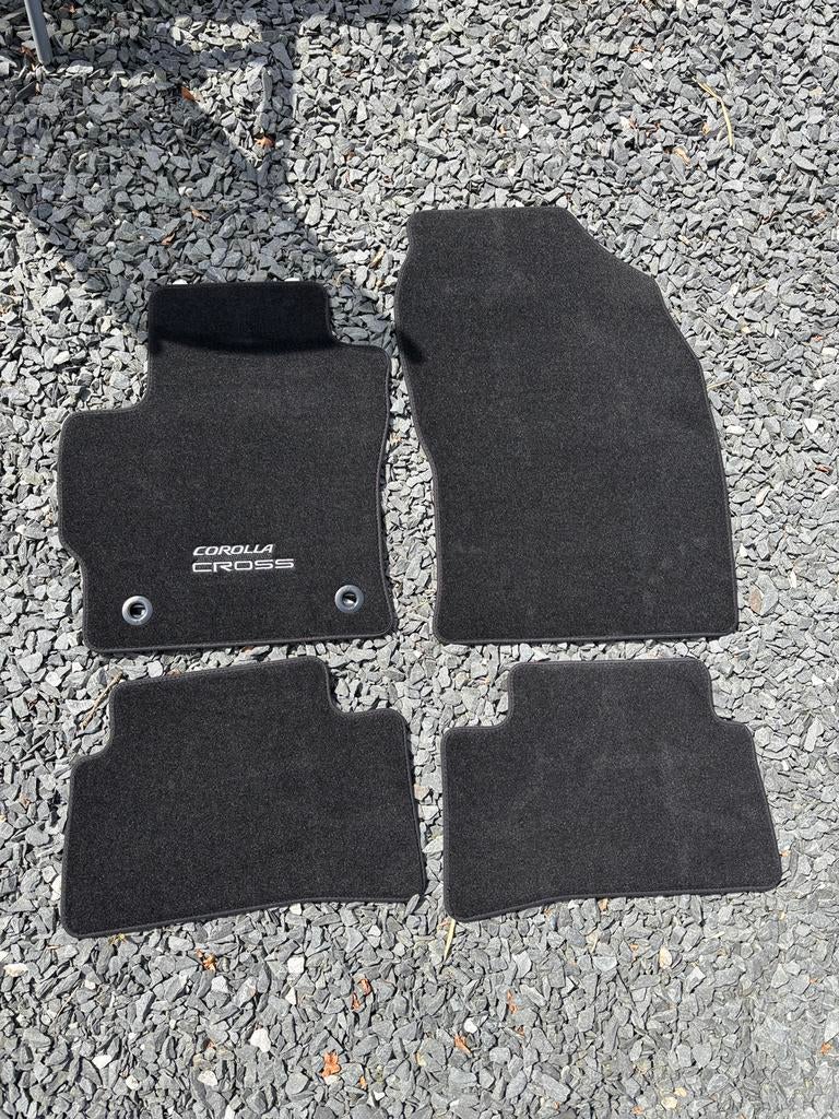 Tapis de sol - Toyota Corolla Cross, Ophalen, Zo goed als nieuw