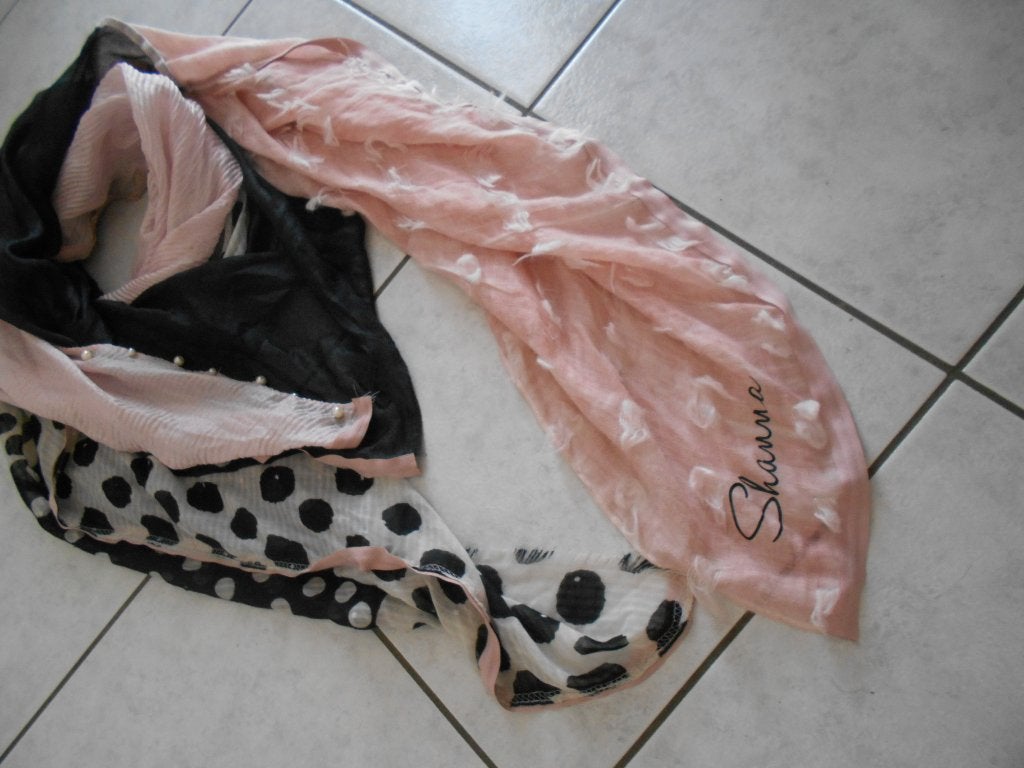 SHANNA ....;neuf ....grand foulard, Vêtements | Femmes, SHANNA, Enlèvement, Neuf, Écharpe