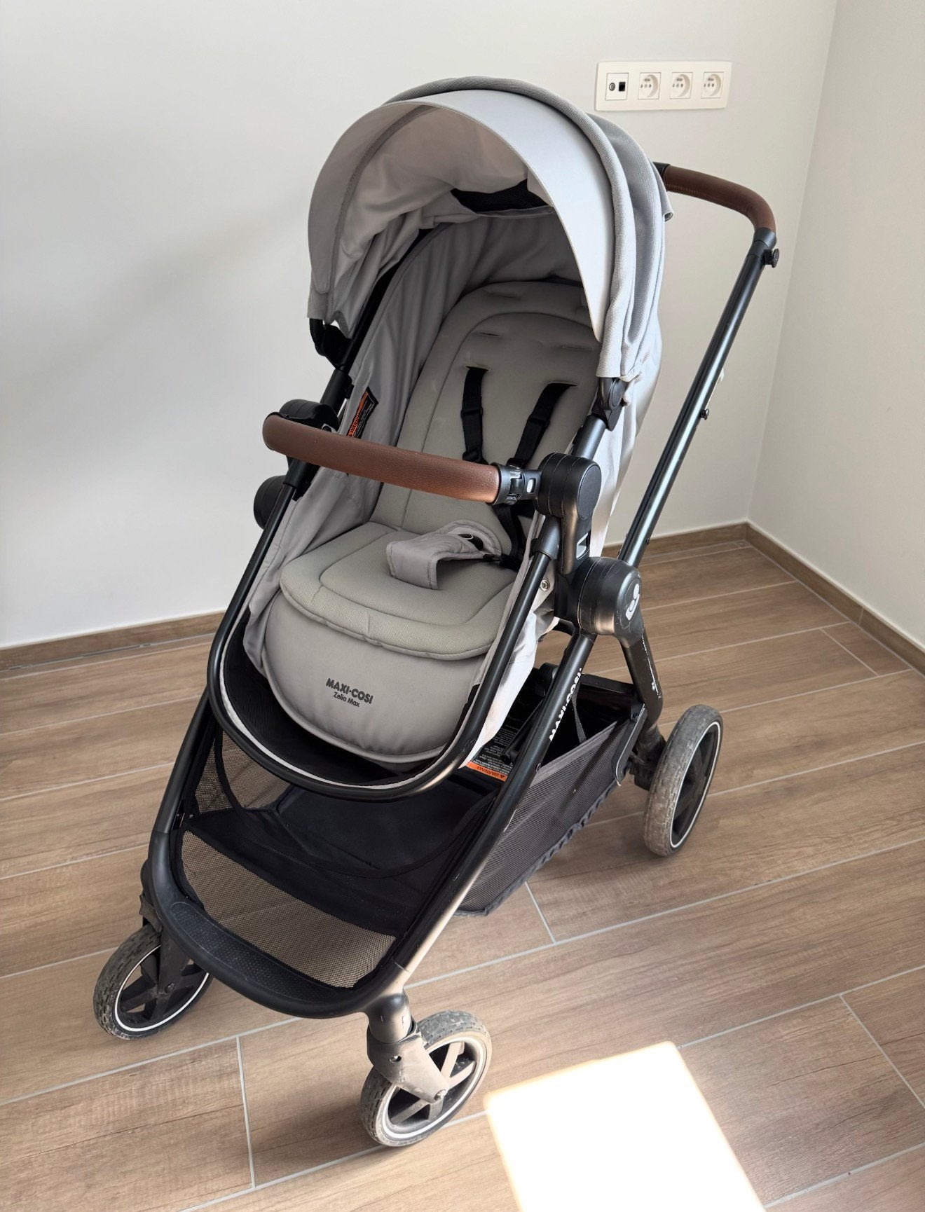 Poussette Maxi-Cosi Zelia Max - gris & similicuir marron, Enlèvement ou Envoi, Comme neuf, Maxi-Cosi