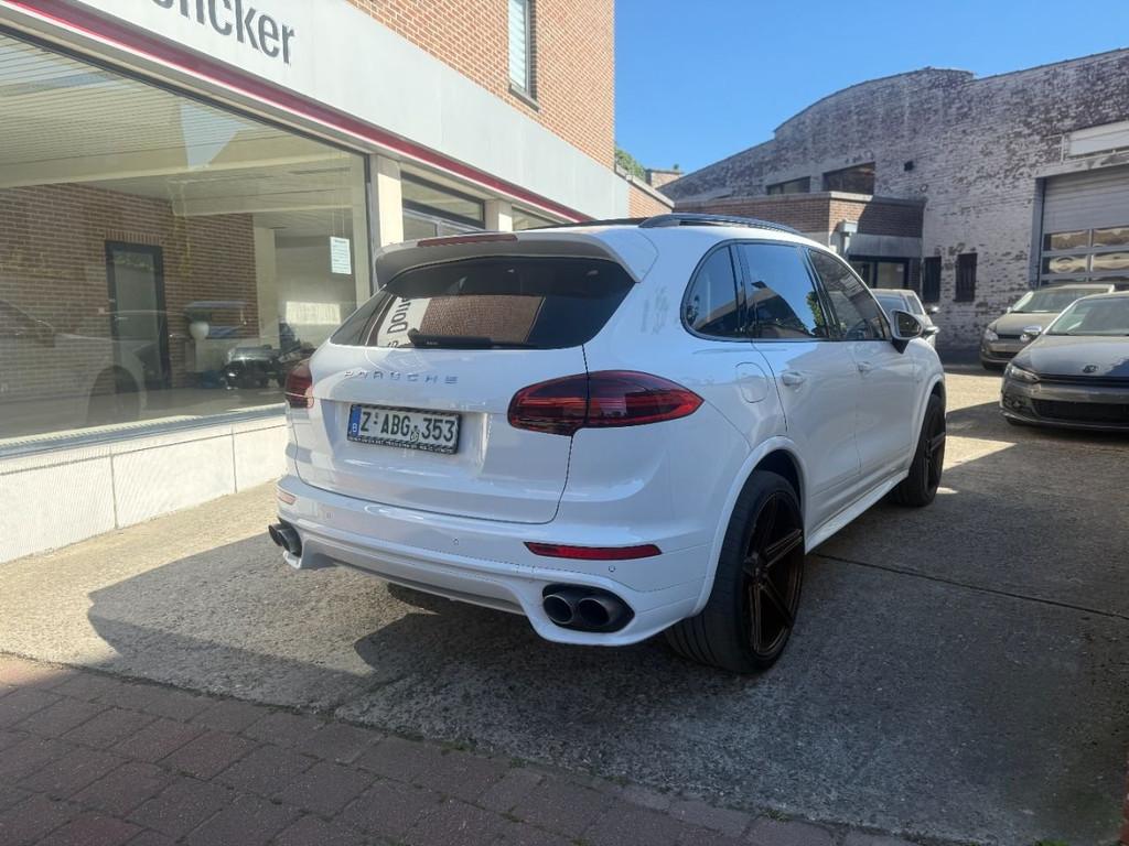 Porsche Cayenne S E-Hybrid Platinum Edition (bj 2017), Automaat, Stof, Gebruikt, Euro 6