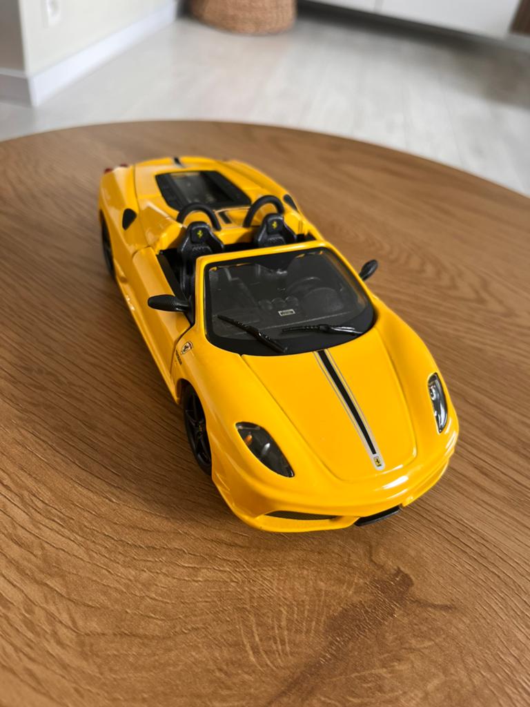 Ferrari, 16M Scuderia –1/24, Ophalen of Verzenden, Zo goed als nieuw