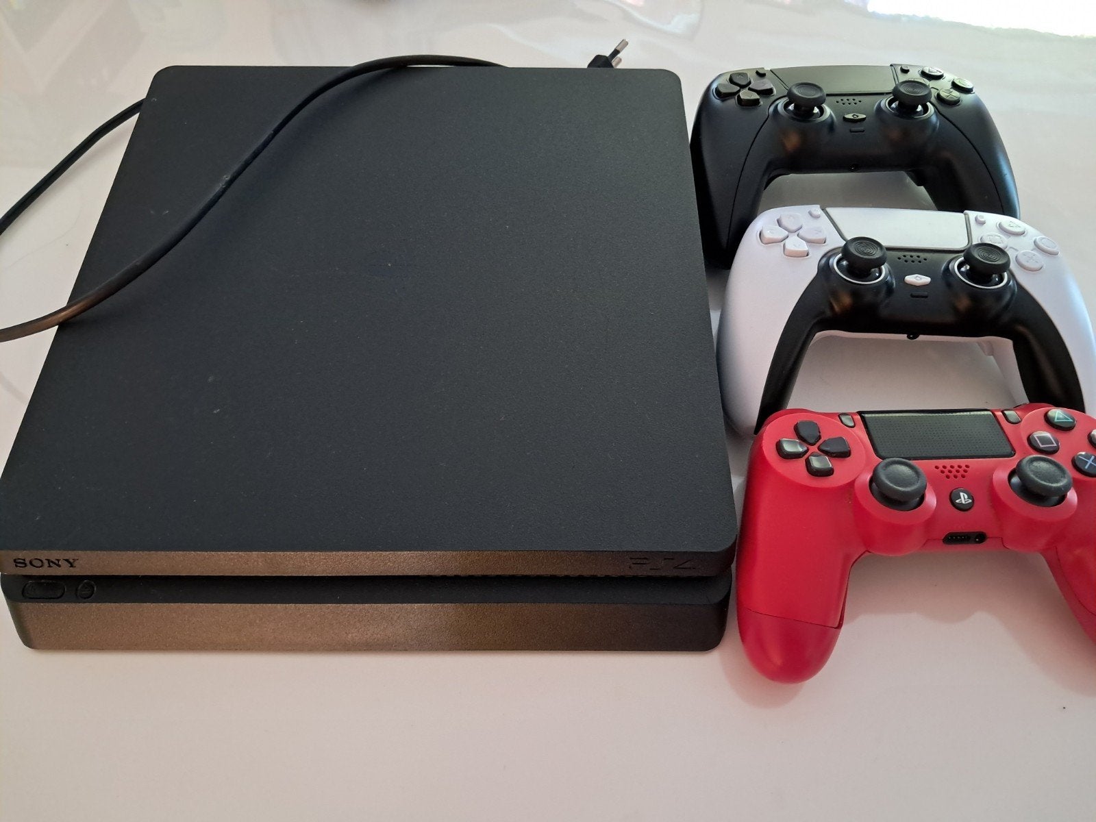 Playstation 4 met 3 controllers, Games en Spelcomputers, Ophalen