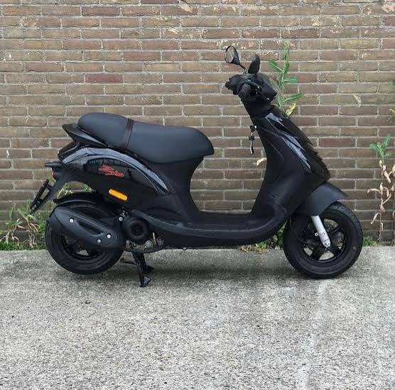Piaggio zip GEZOCHT!!, Fietsen en Brommers, Ophalen, Zo goed als nieuw, Zip