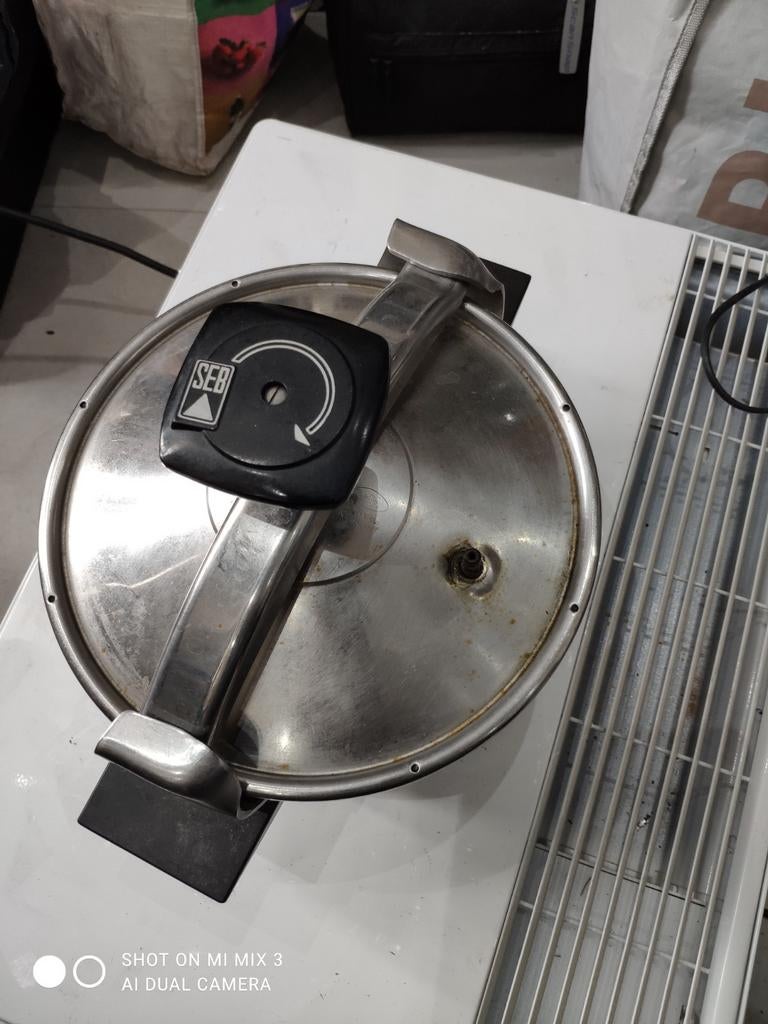 Cocotte SEB inox 4,5L, Enlèvement, Inox