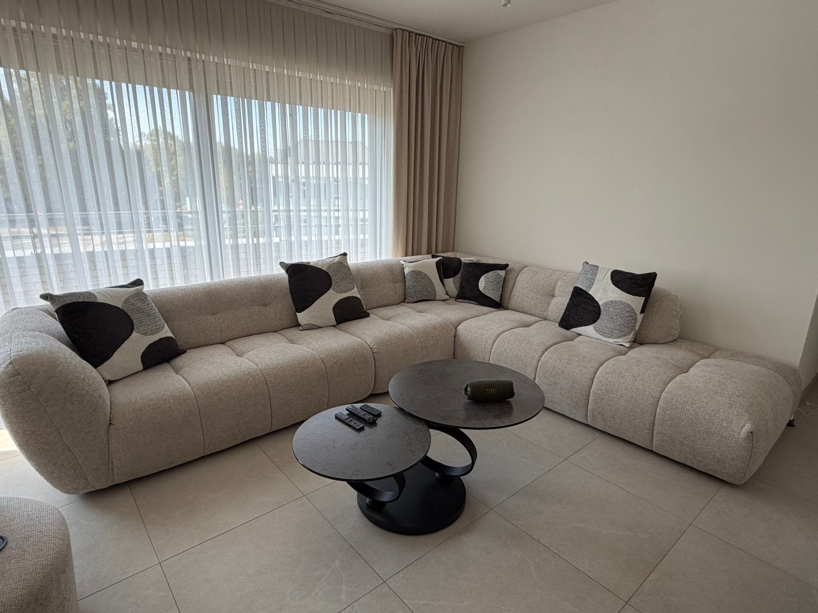 Magnifique salon de chez JUNTOO etat neuf ! Prix achat 4100€, Ophalen, Zo goed als nieuw