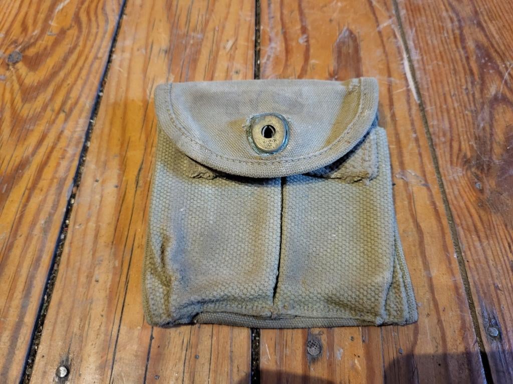 Pochette USM1, US 2WW, Collections, Envoi