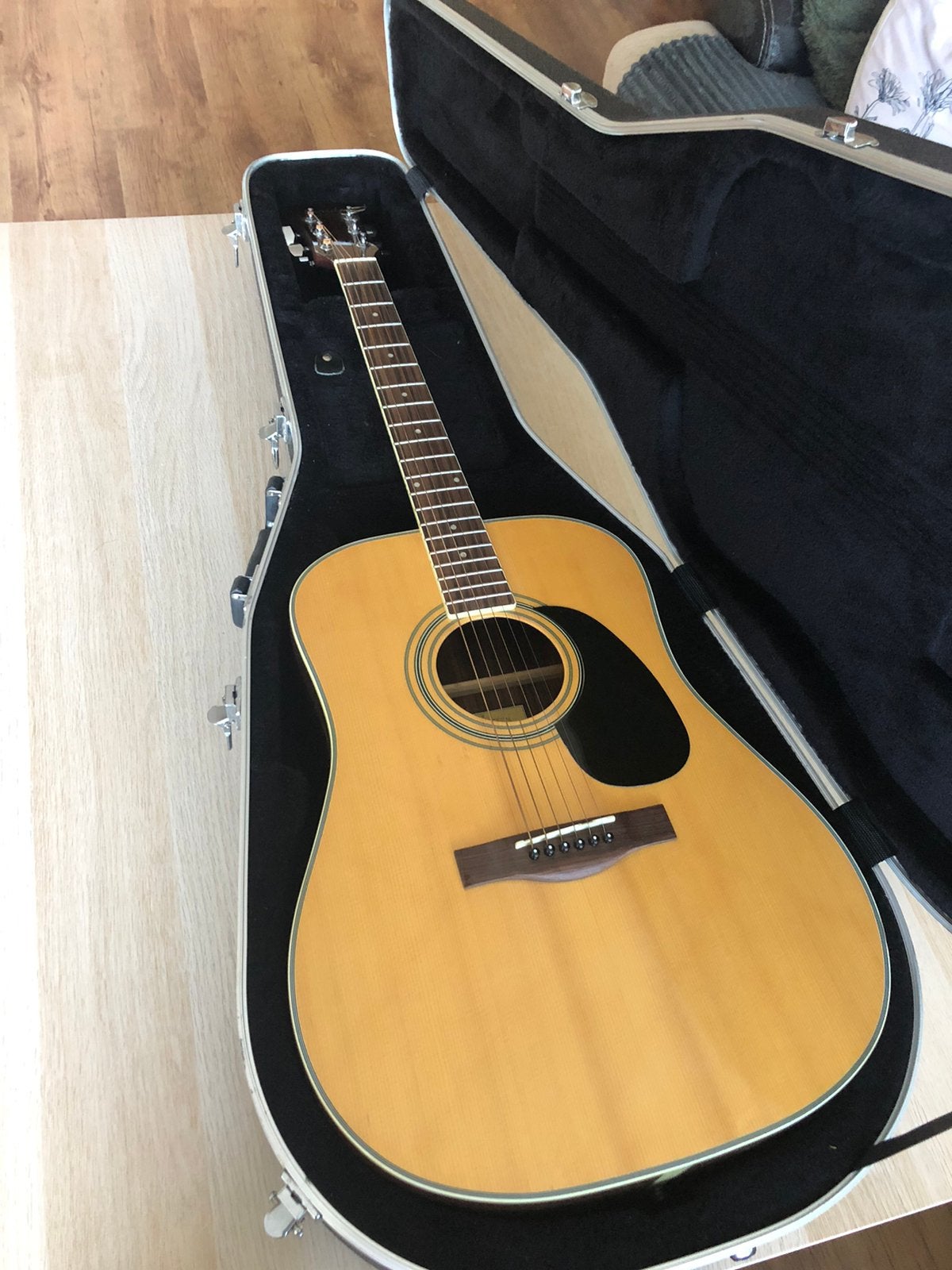 Guitare folk Farida D-16N, Table massive, Étui rigide, Musique & Instruments, Enlèvement, Comme neuf, Guitare Western ou Guitare Folk