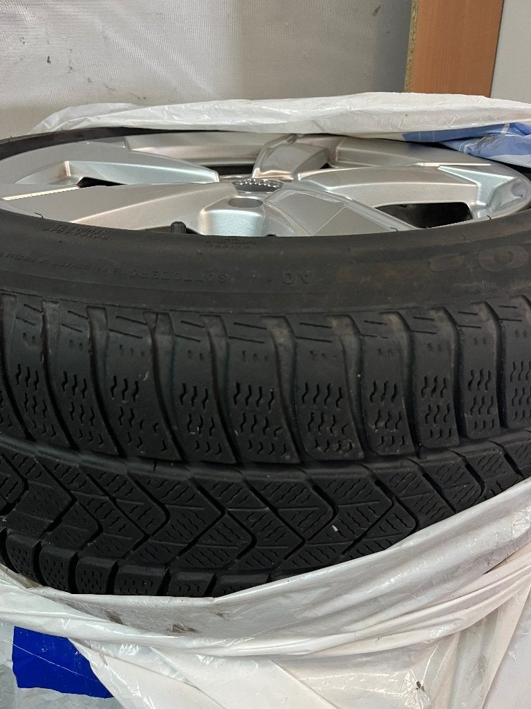 18" velgen + Pirelli Winter Sottozero 3 winterbanden, Autos : Pièces & Accessoires, Pneus & Jantes, Jante(s), Pneus hiver, 18 pouces