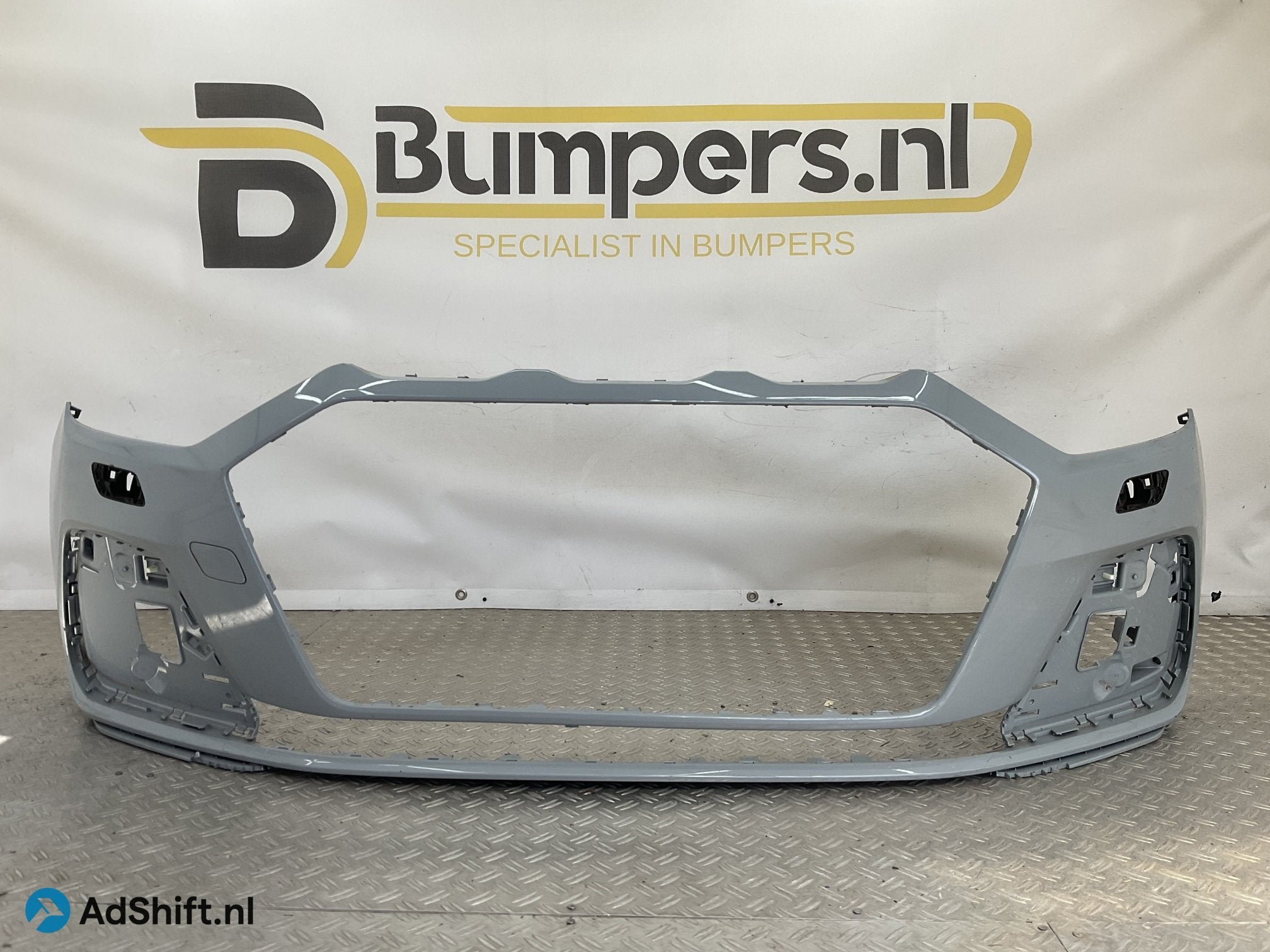 Bumper Audi A1 82A 19-23 kls 82A807437A Voorbumper H4-20994, Bumper
