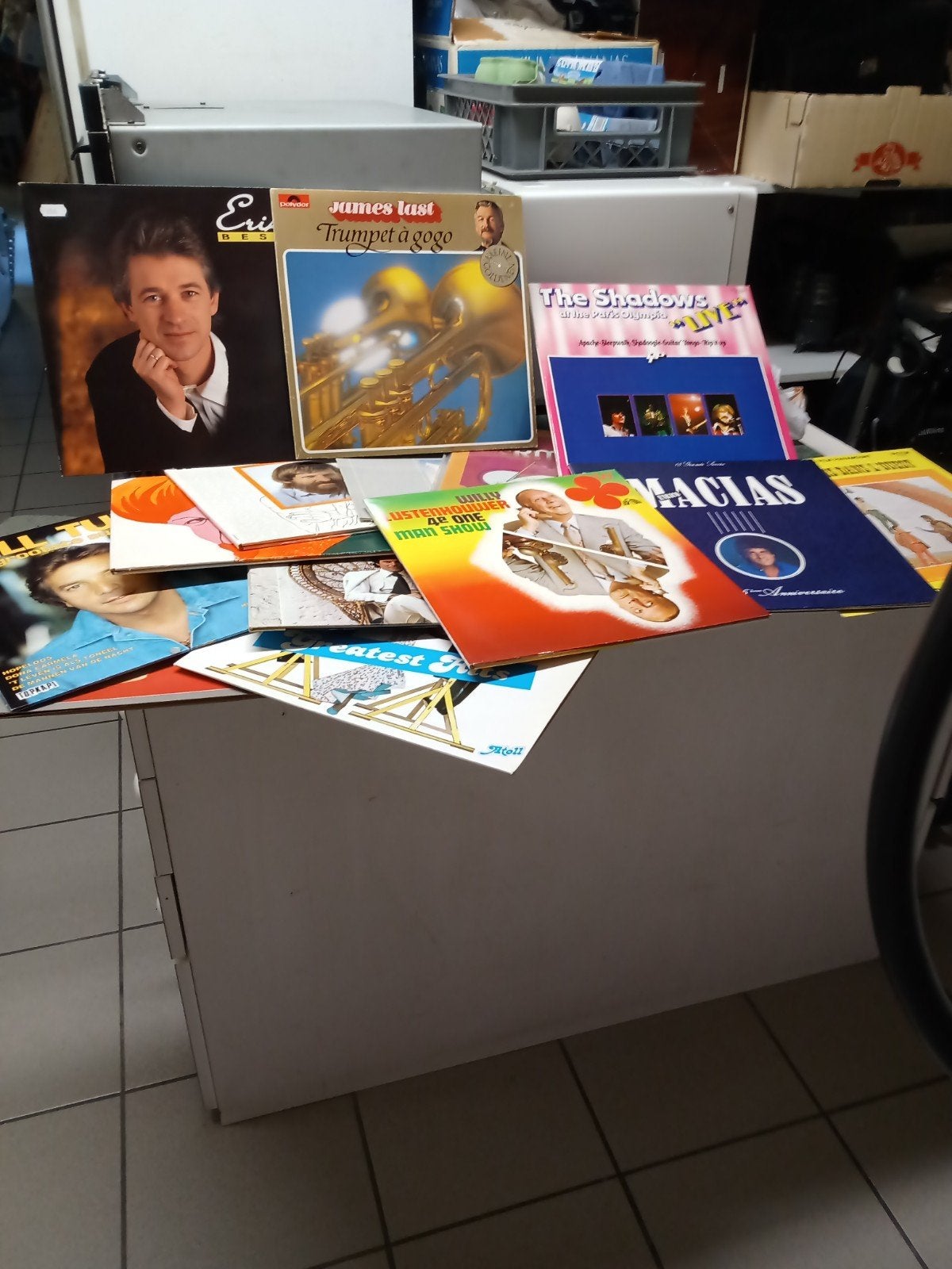 Zeer veel venil platen in zeer goede staat te koop. Vlaamse€