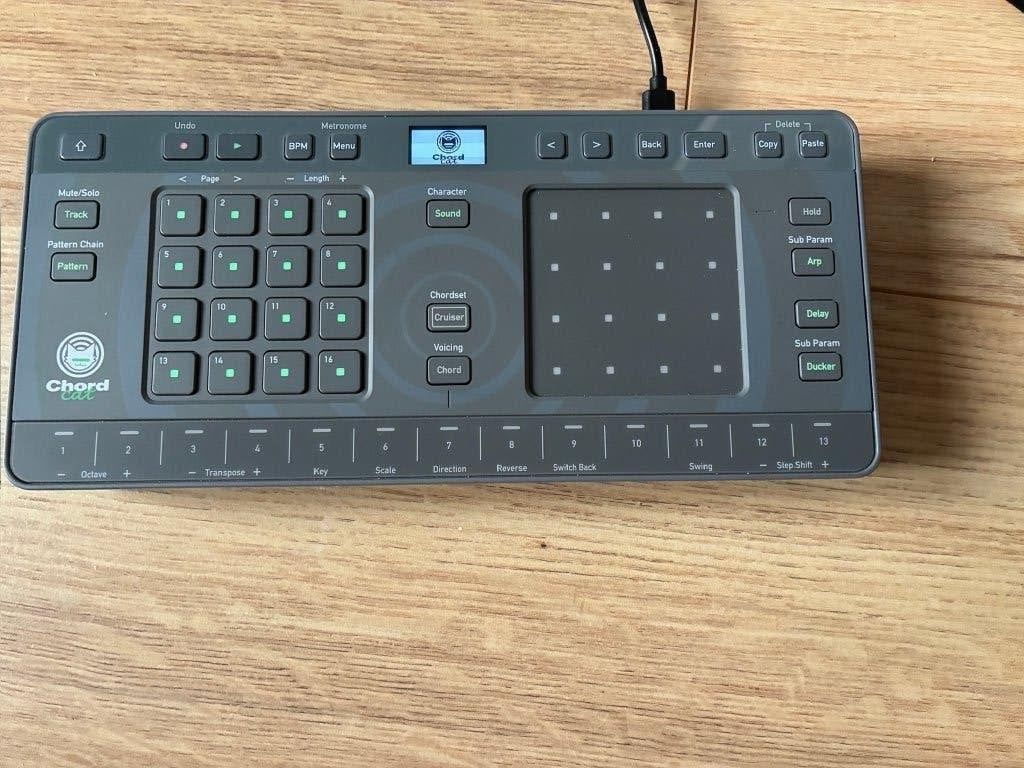Thoraiz Chordcat drumcomputer groovebox, Ophalen of Verzenden, Zo goed als nieuw