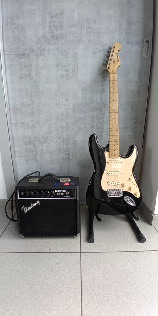 Guitare électrique et ampli, Musique & Instruments, Instruments à corde | Guitares | Électriques, Enlèvement, Fender