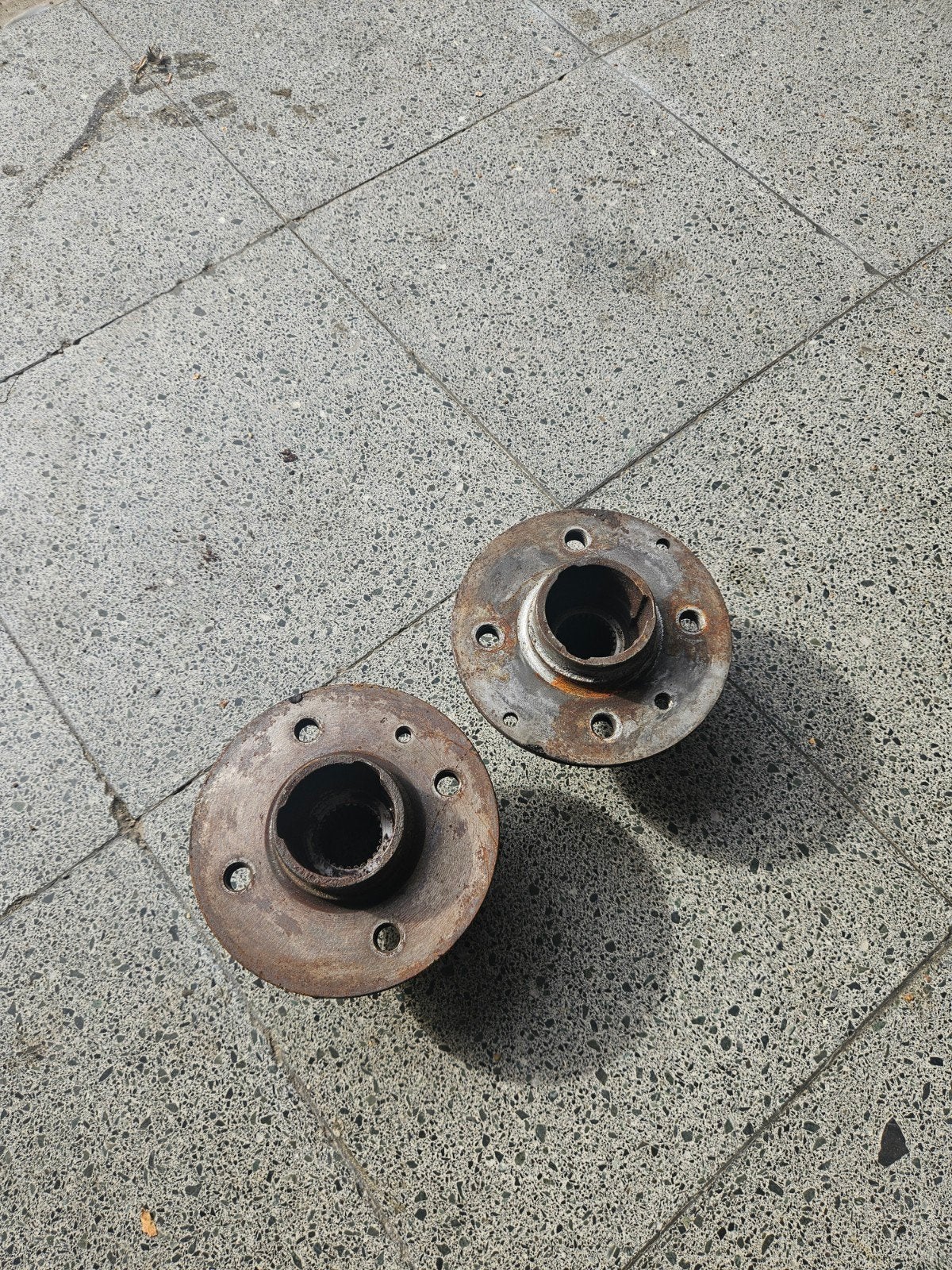 BMW E30 wielnaaf achter, Ophalen, BMW
