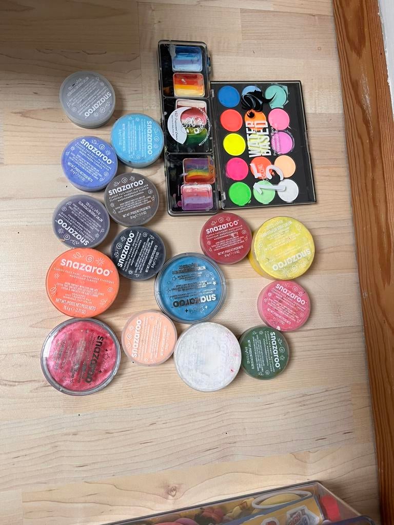 Schmink voor kidnergrime, Ophalen, Overige kleuren, Gehele gezicht, Zo goed als nieuw