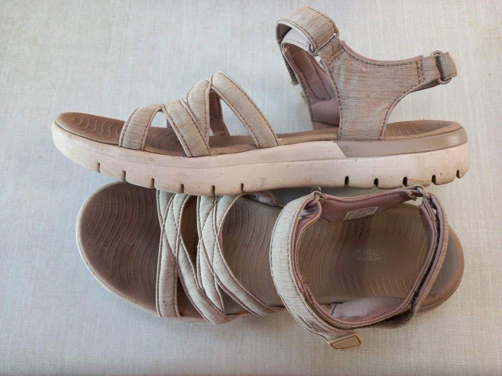 skecher sandalen, maat 40, licht grijs, Ophalen, Skechers, Sandalen of Muiltjes, Zo goed als nieuw