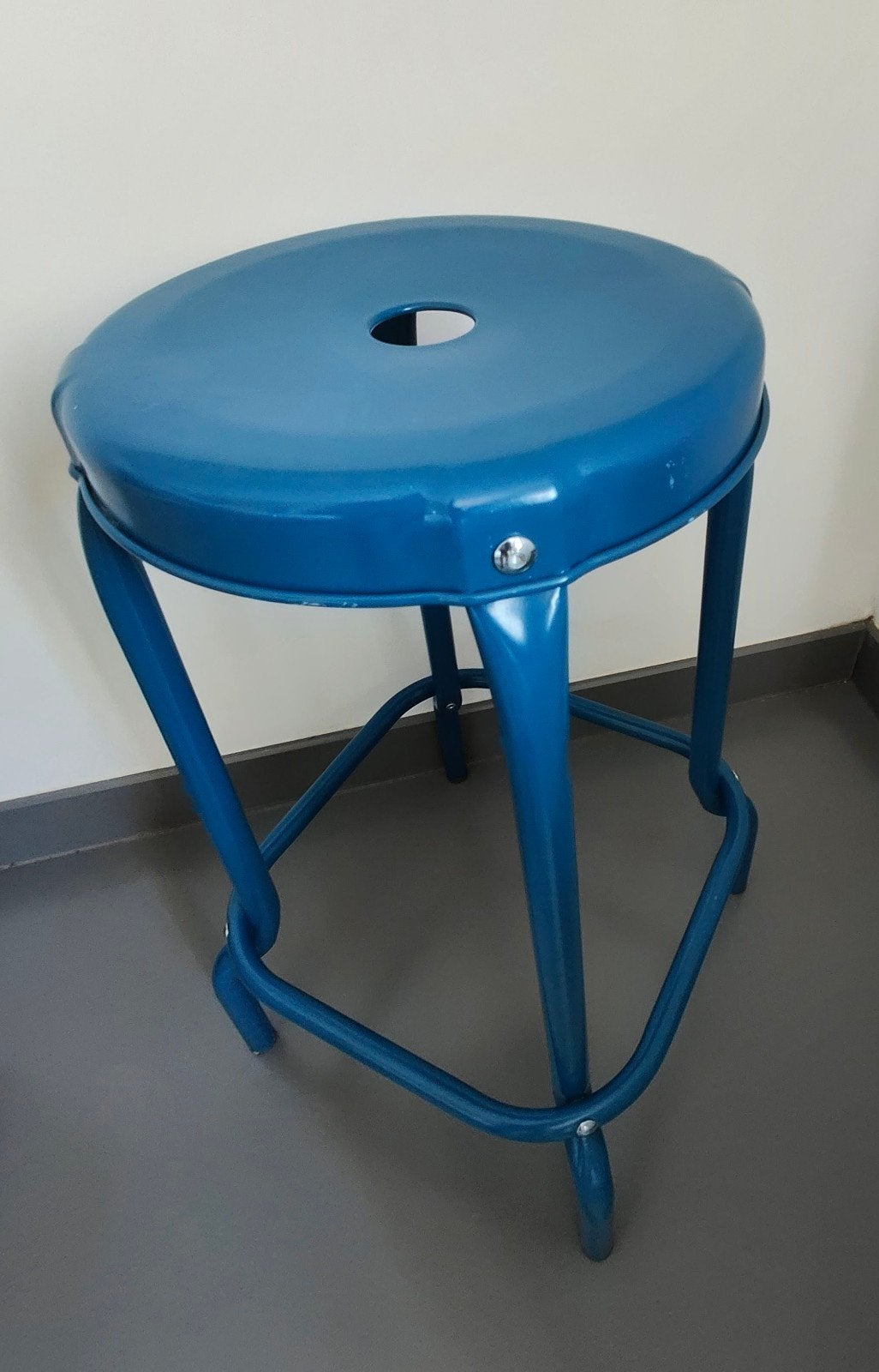 IKEA RÅSKOG barkruk blauw 63cm – NU ACTIEPRIJS voor kot!, Ophalen, 60 tot 90 cm, Zo goed als nieuw, 1 kruk