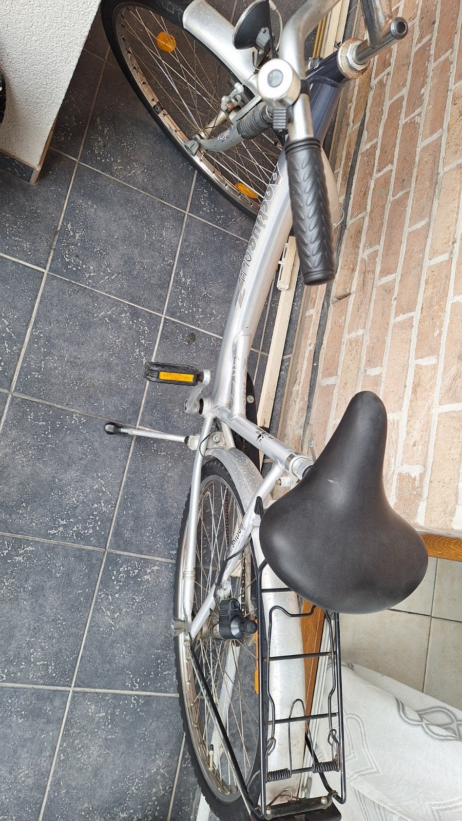Velo, Enlèvement