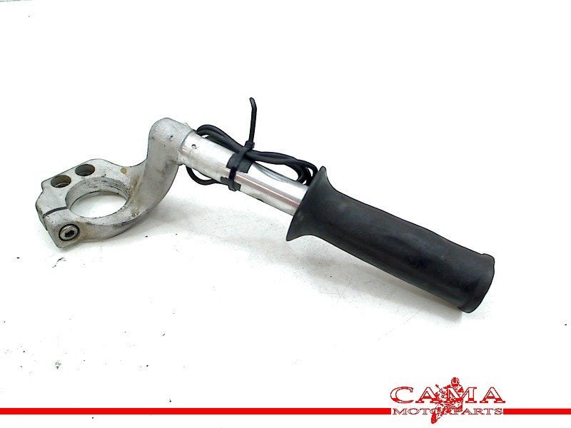 STUURHELFT RECHTS Triumph, Dhr. S. di Majo, Gebruikt, Info@cama-motorparts.nl, P.J. Troelstraweg 8 8
3144 CX  MAASSLUIS, NL