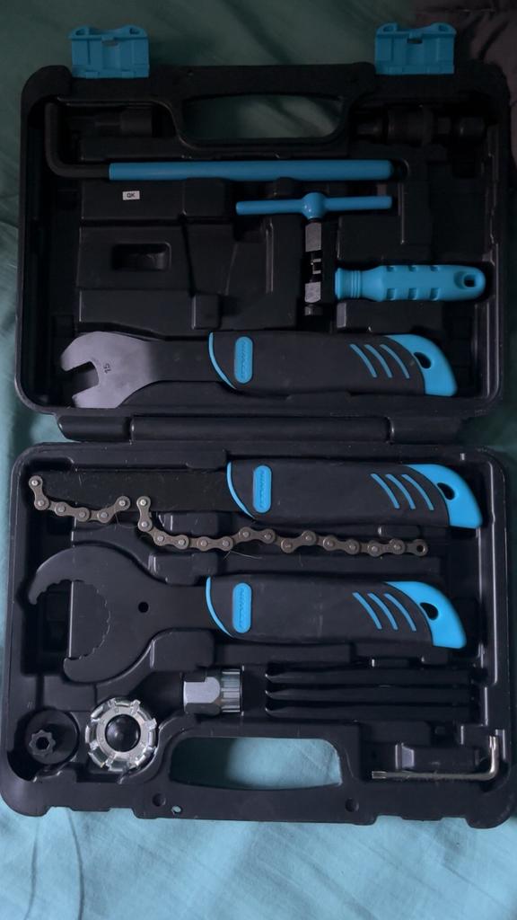 Mallette outils vélo B'TWIN 500 (État NEUF), Doe-het-zelf en Bouw, Gereedschapskisten, Zo goed als nieuw, Gevuld, Ophalen